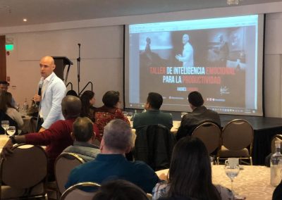 Andrés Londoño en Taller de Inteligencia Emocional